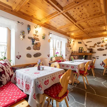 Bed & Breakfast B.& B. Corradini Castello-Molina di Fiemme