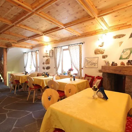 B.& B. Corradini Bed & Breakfast Castello-Molina di Fiemme